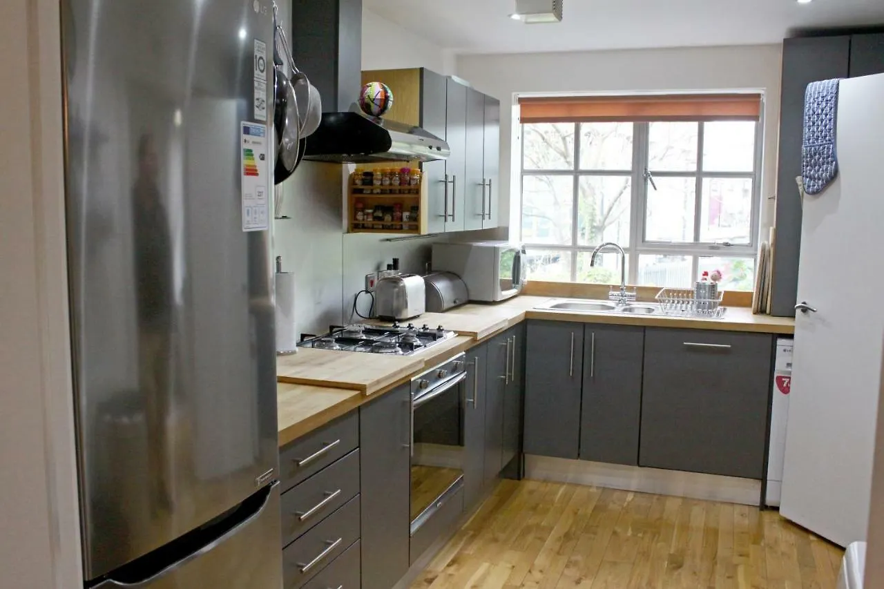 Holiday home Hidden Treasure Set Within A 1900'S Pumping Station Villa London