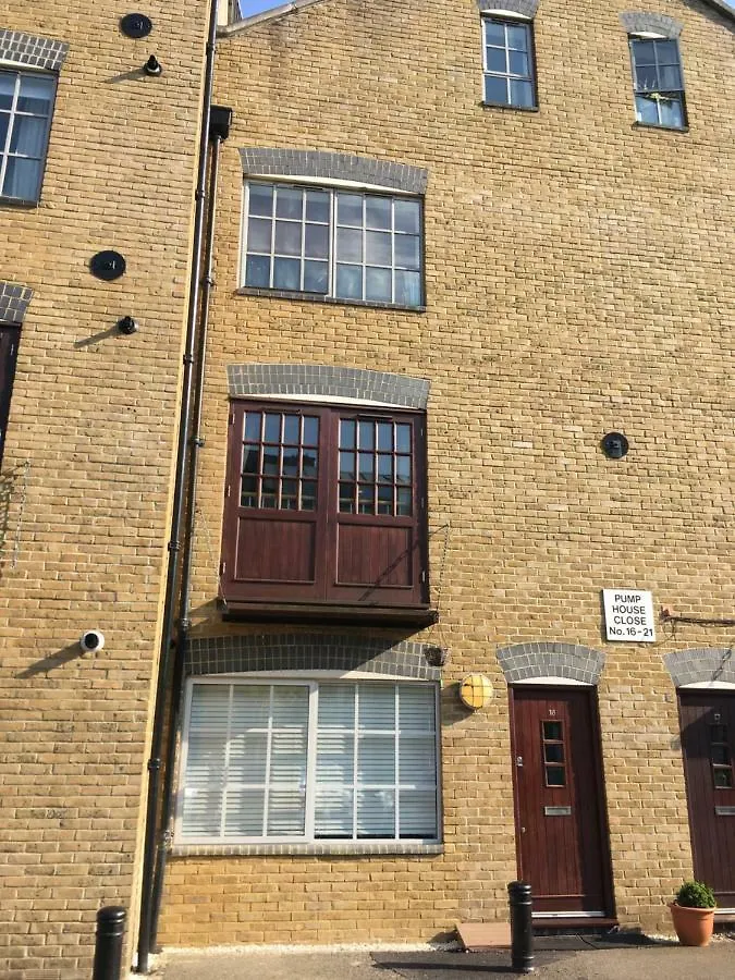 Hidden Treasure Set Within A 1900'S Pumping Station Villa London 0*,  United Kingdom