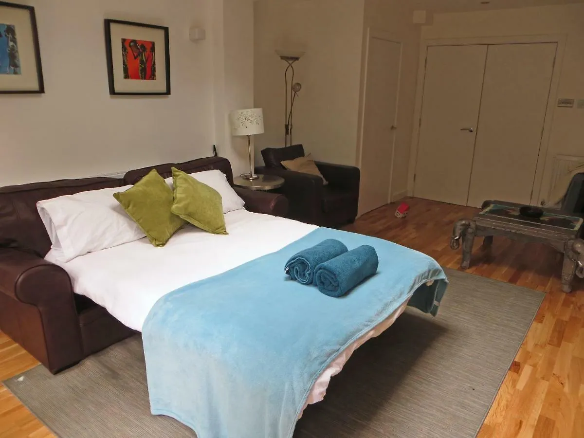 Hidden Treasure Set Within A 1900'S Pumping Station Villa London Holiday home