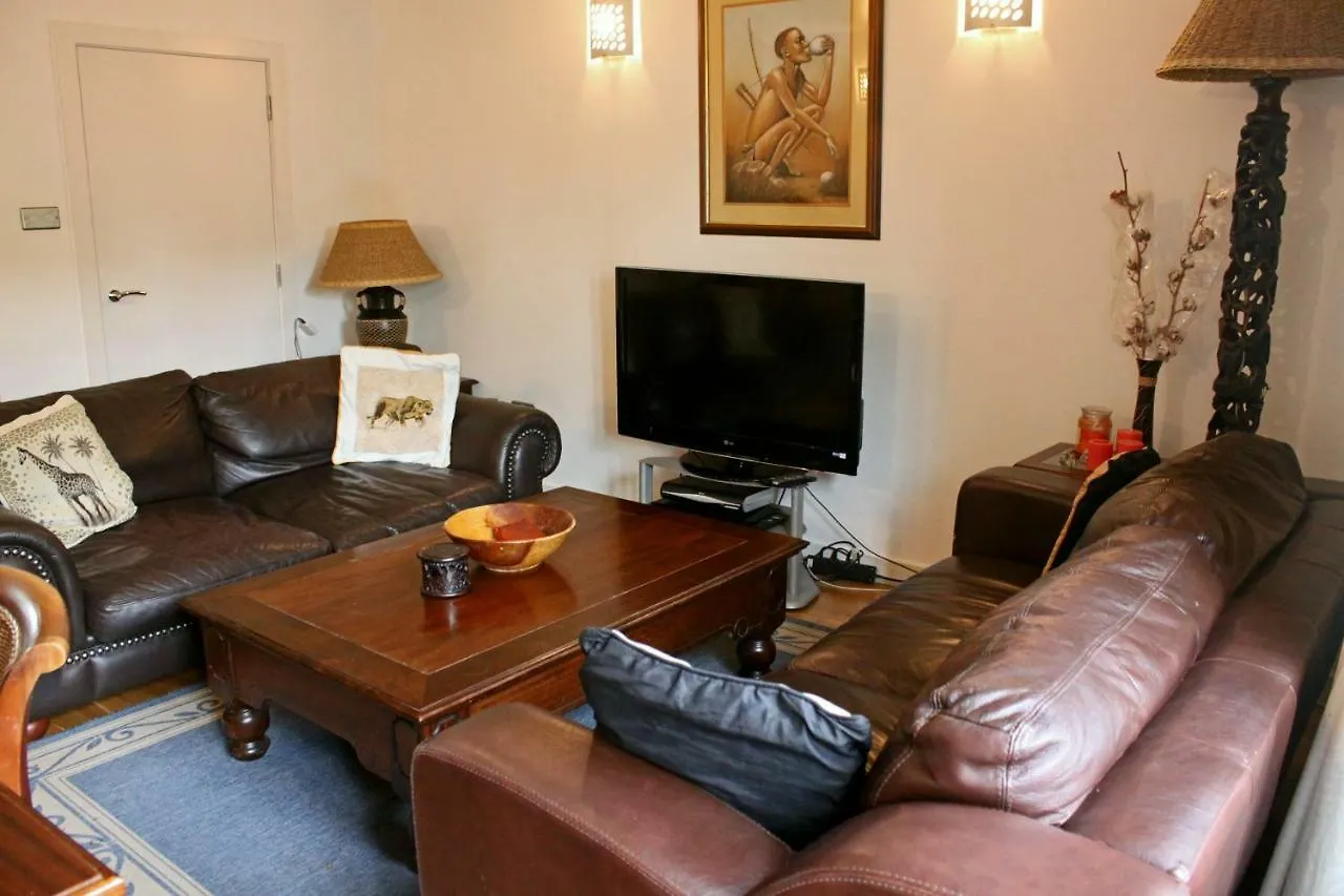 Holiday home Hidden Treasure Set Within A 1900'S Pumping Station Villa London