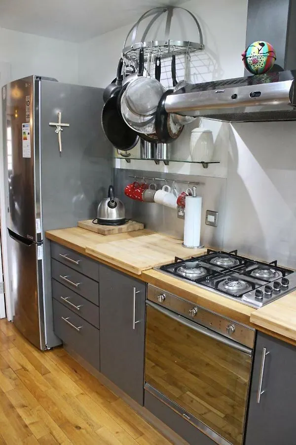 Holiday home Hidden Treasure Set Within A 1900'S Pumping Station Villa London